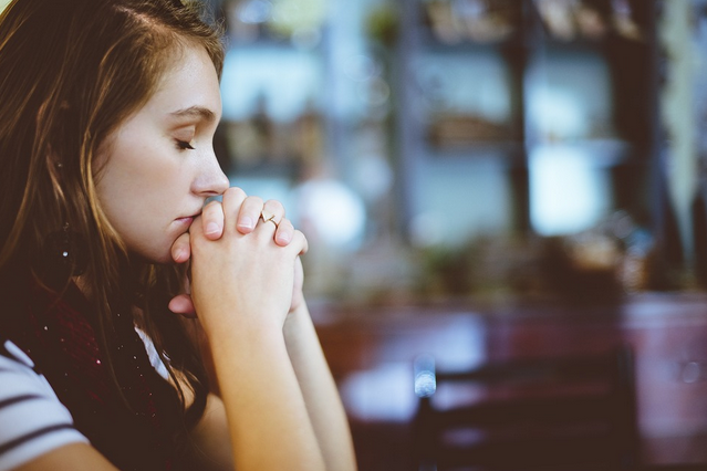 pray